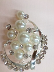 BRO-RHS-041.  CRYSTAL RHINESTONE BROOCH