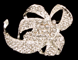 BRO-RHS-093-SILVER.  Crystal Rhinestone Brooch