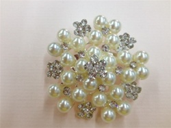 BRO-RHS-198.  BROOCH WITH CRYSTALS AND PEARLS