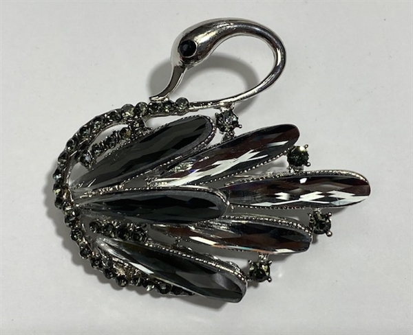BRO-RHS-401-SILVERBLACK.  Black Rhinestone Brooch on Silver Backing - Swan