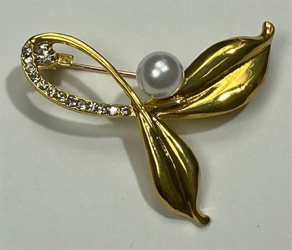 BRO-RHS-411-GOLDPEARL.  Gold Metal w/ Pearl Rhinestone Brooch