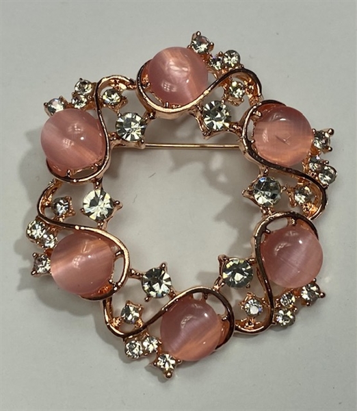 BRO-RHS-412-GOLDPEACH.  Gold Metal - Peach Rhinestone Brooch
