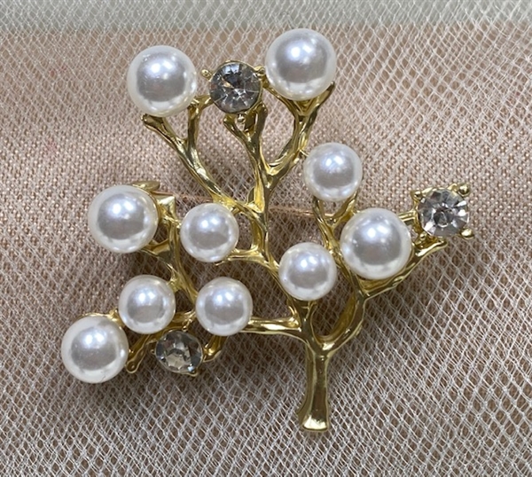BRO-RHS-416-GOLDPEARL.  Gold Metal - Crystal w/ Pearl Rhinestone Brooch Pin