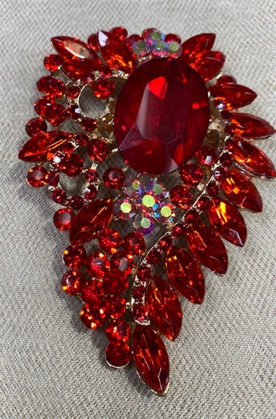 BRO-RHS-442-GOLDRED.  Gold Red Rhinestone Brooch
