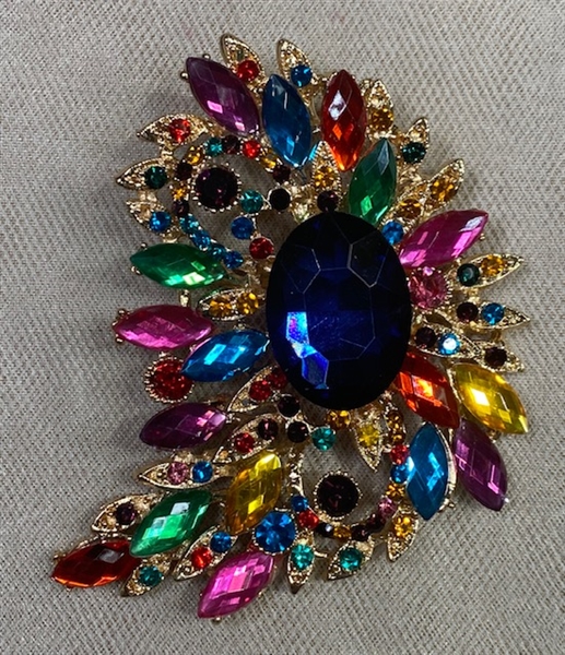 BRO-RHS-444-GOLDRAINBOW.  Gold Rainbow Rhinestone Brooch