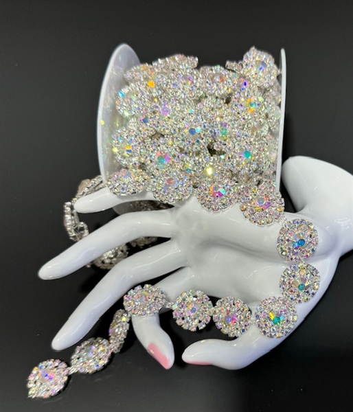 CHN-RHS-005-AB-L.  AB CRYSTAL RHINESTONE CHAIN - 5/8 INCH CHN-RHS-005-AB-L.  AB Cadena de cristal con diamante imitacion - 5/8 pulgadas