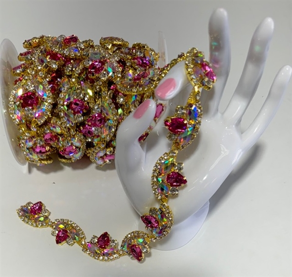 CHN-RHS-052S-FUCHSIAGOLD. Fuchsia and Clear Crystal Rhinestones on Gold Metal Chain - 1 Inch Wide