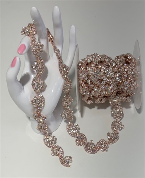 CHN-RHS-065-ROSEGOLD. CRYSTAL RHINESTONE ON ROSE GOLD METAL CHAIN - 3/4 INCH WIDE - PRICE IS PER YARD