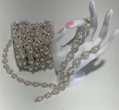 CHN-RHS-091-SILVERPEARL. Clear Crystal Rhinestones With White Pearls on Silver Metal Chain - 5/8 Inch Wide