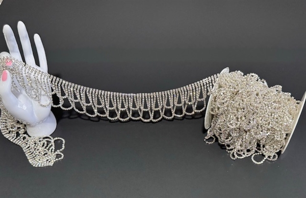 CHN-RHS-093-SILVERFRINGE. Clear Crystal Rhinestones on Silver Metal Chain As Fringe - 2 Inch Wide