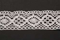LNS-CRO-105-WHITE.  Crochet Lace
