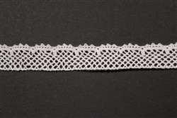 LNS-CRO-132-WHITE.  Crochet Lace