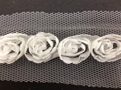LNS-FLR-146-1LINE-WHITE. 1-LINE FLORAL LACE ON ORGANZA