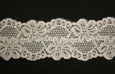 LST-REG-214-IVORY.  2.5"-wide Double Scallop Stretch Lace