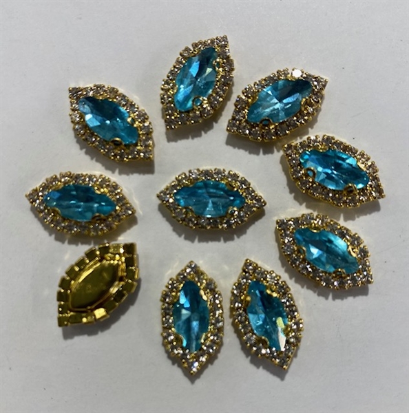 SEWON-OVAL-5X10-AQUABLUEGOLD.  Sew on Oval Aqua Blue Glass Crystal Shape Rhinestones With Gold Claw-Catcher Made of Brass - 5X10 mm - 10 Pieces